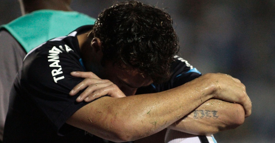Wesley Costa pede desculpas para a torcida do Grêmio por erro em