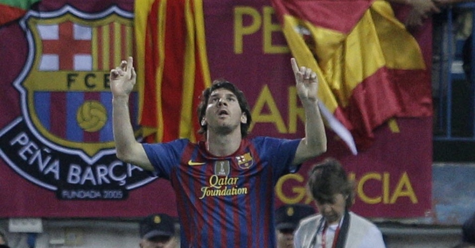 Do a kickflip. O que significa mensagem em camisa de Messi