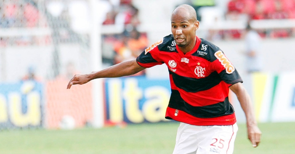 Promessa do Sub-17 do Flamengo, Wesley Santos projeta jogo contra