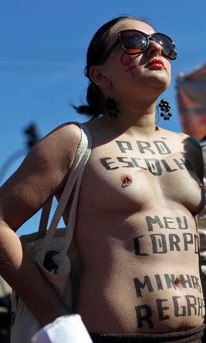 Marcha Das Vadias Acontece Em Curitiba Fotos Uol Not Cias