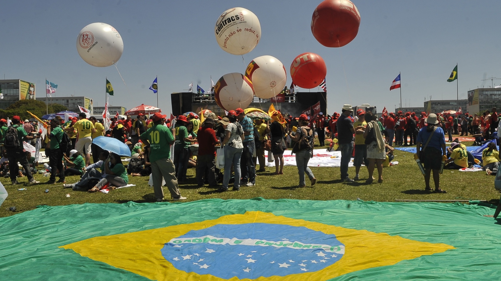 Fotos Professores fazem marcha em defesa da educação pública 05 09