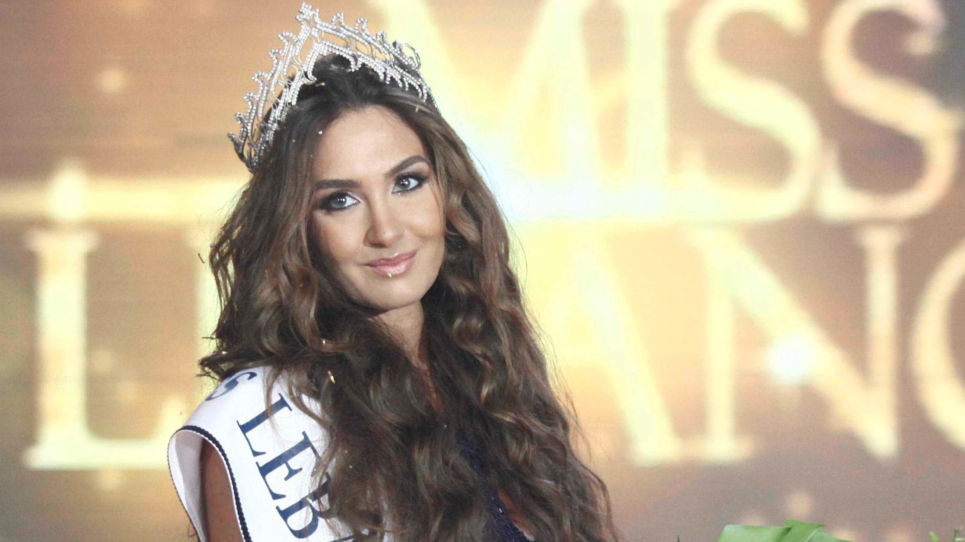 Fotos Conheça a vencedora do Miss Líbano 2012 02/10/2012 UOL Notícias