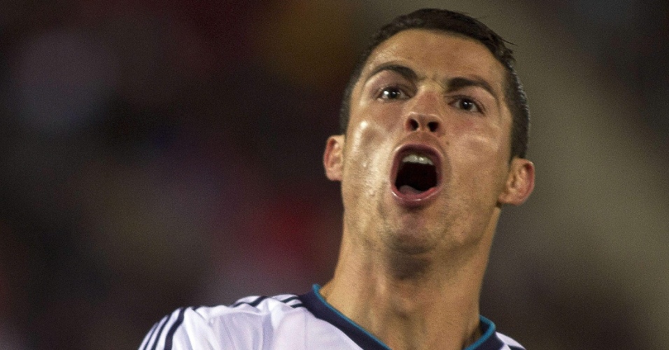 A reação de Cristiano Ronaldo após o empate contra o Paris Saint