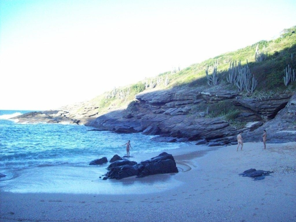 Fotos Do Sul ao Nordeste conheça as praias de nudismo oficiais do