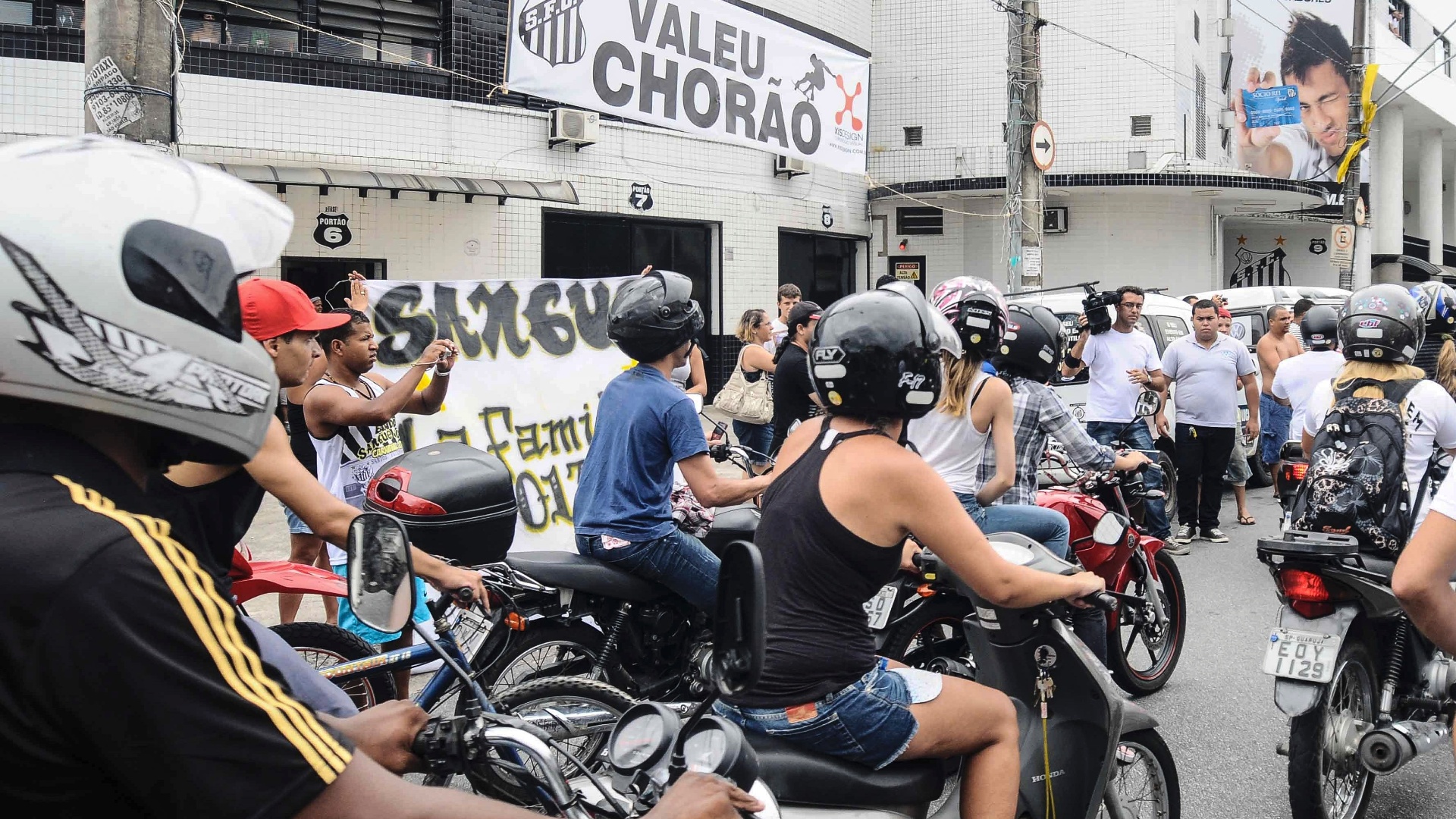 Fotos Familiares Amigos E F S Se Despedem De Chor O