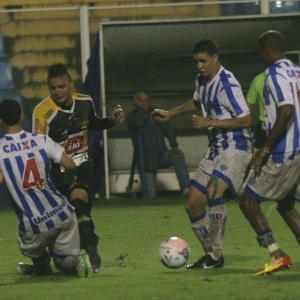 Na estreia de Ricardinho Avaí empata Criciúma em gramado