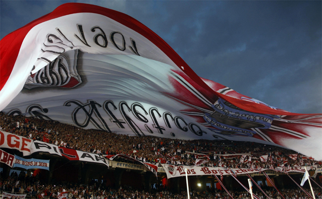 Torcida Do River Apresenta Nova Bandeira Gigante Em Cl Ssico Uol Esporte