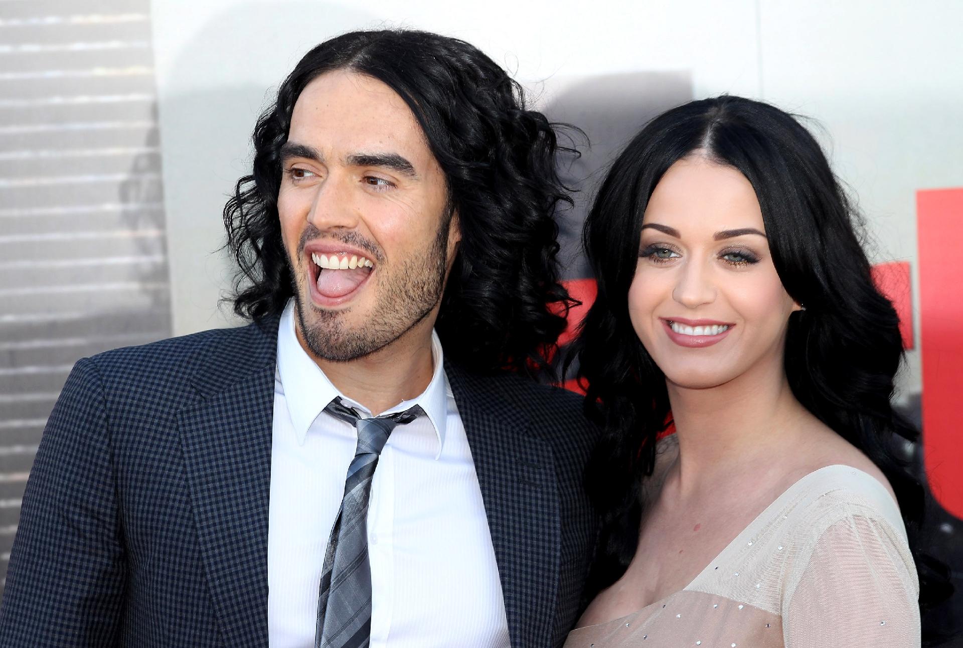 Russell Brand terminou com Katy Perry quando cantora estava no Brasil