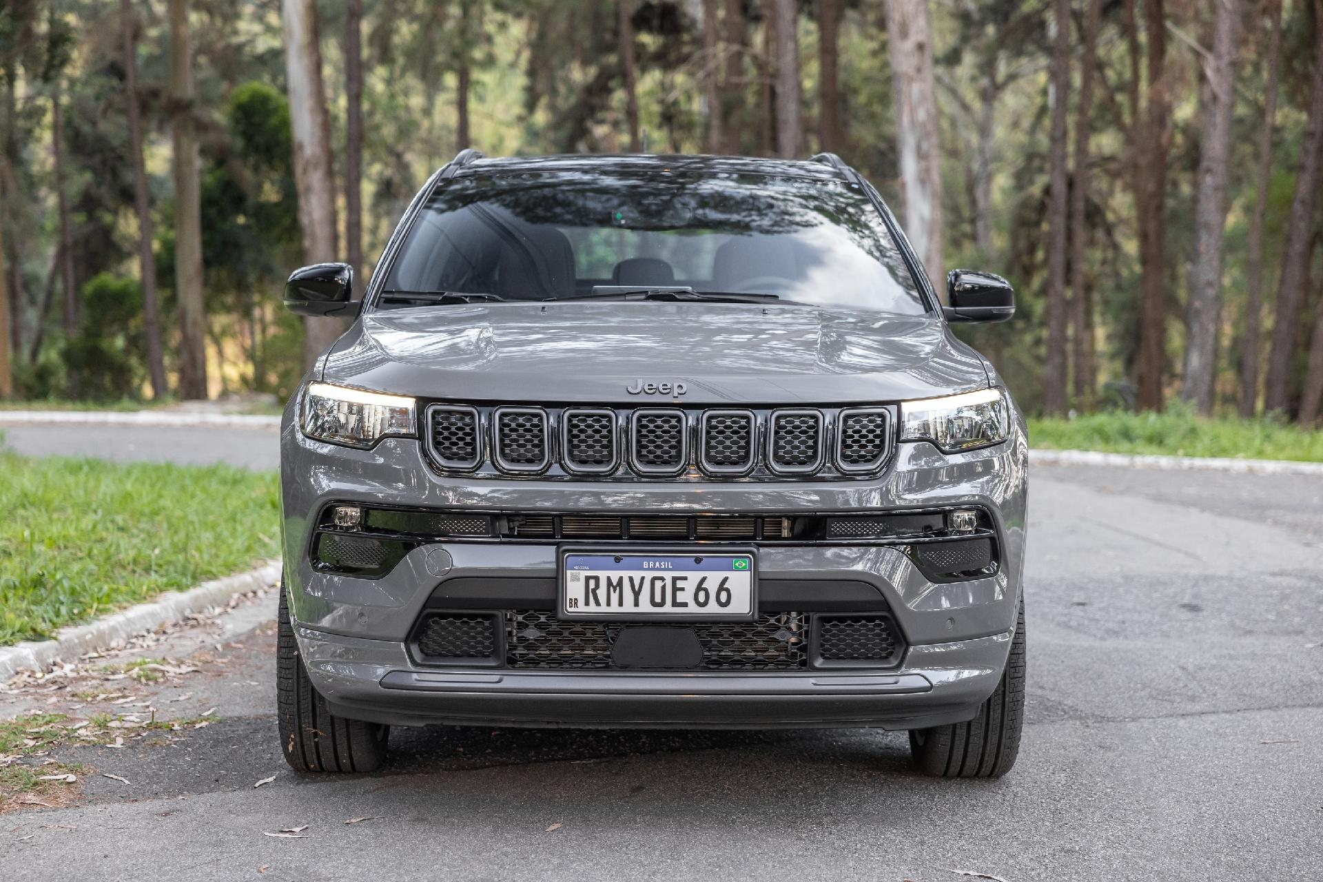 Volkswagen Taos x Jeep Compass qual é o melhor SUV médio?