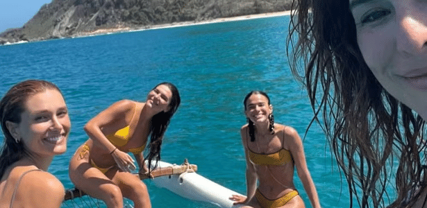 Marquezine Paes Leme Sasha E Goldfarb Curtem Passeio De Barco