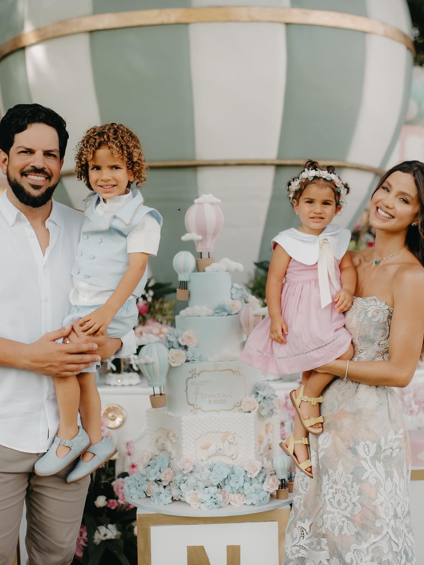 Sorocaba E Biah Rodrigues Serão Pais De Gêmeos: 'Agora Somos Seis'