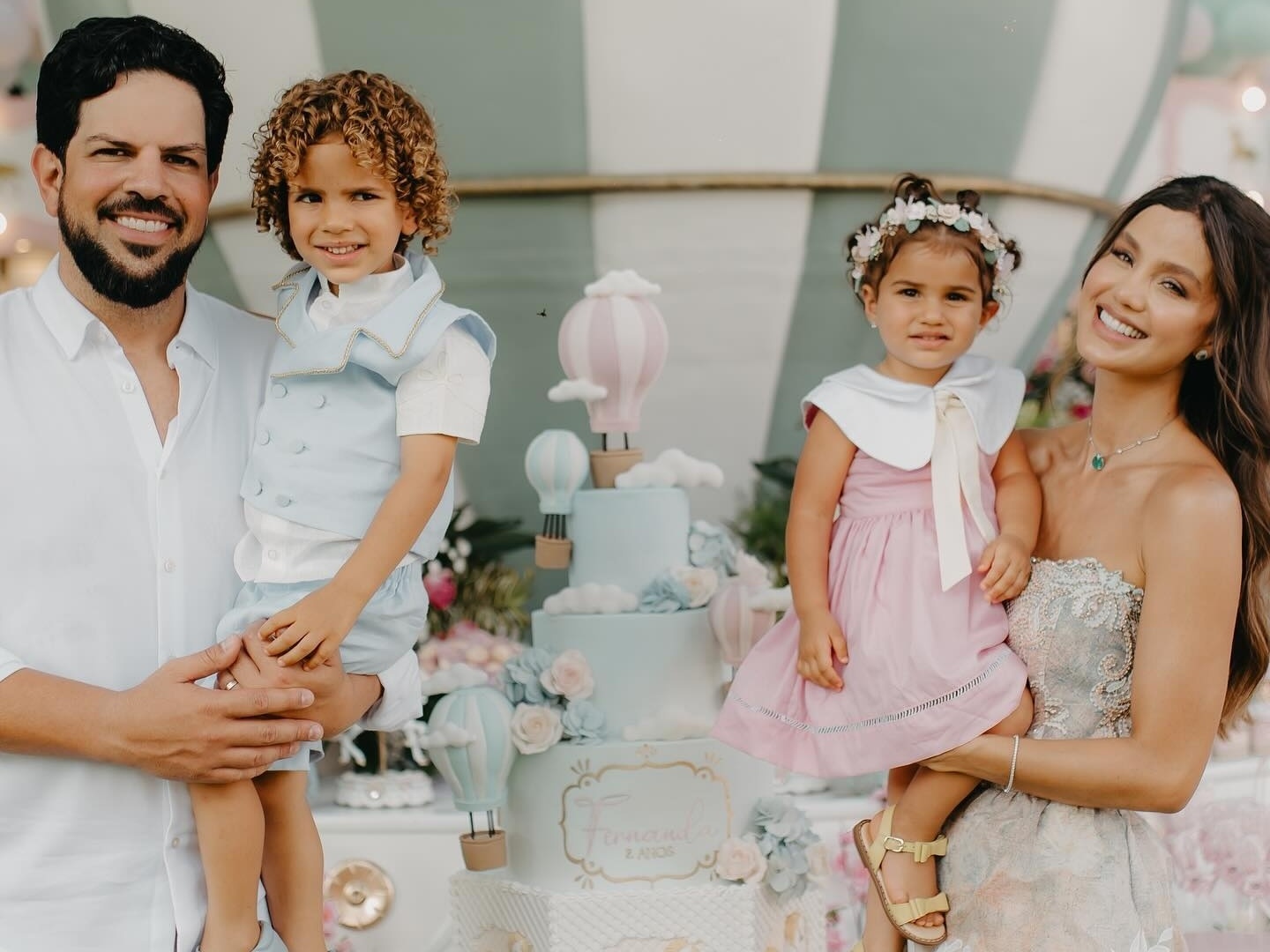 Sorocaba E Biah Rodrigues Serão Pais De Gêmeos: 'Agora Somos Seis'