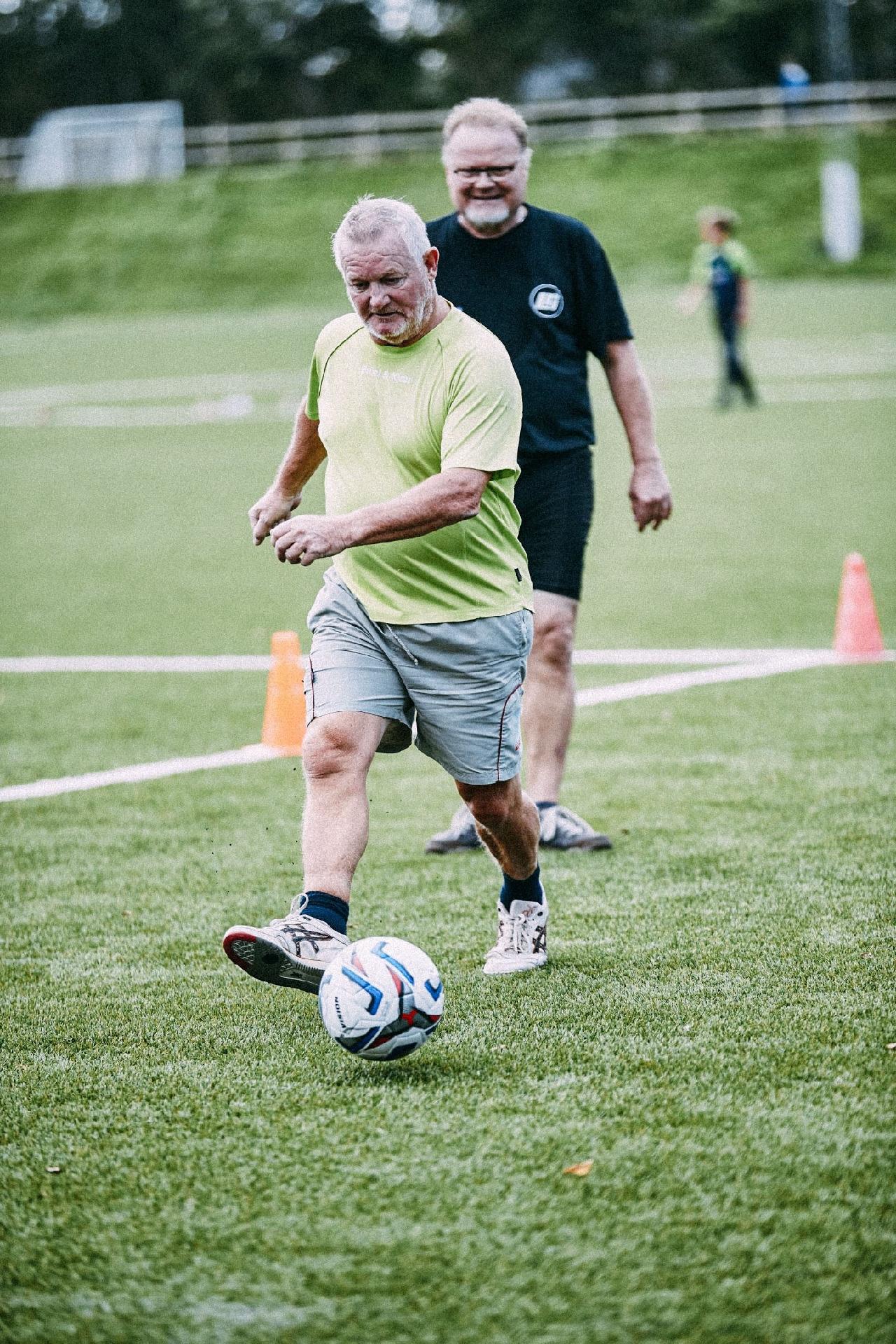 Futebol nosso de cada dia: é possível jogar bola e também ser um corredor?, treinos