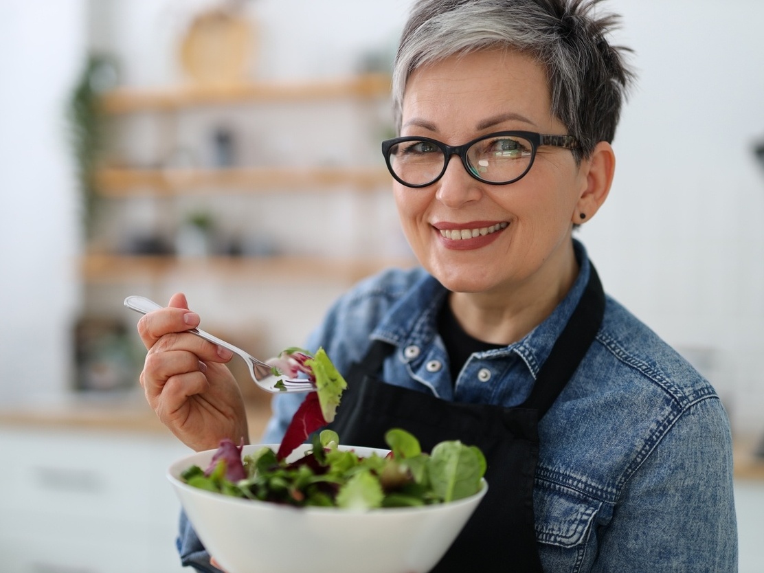 76% dos brasileiros que reduzem consumo de carne são mulheres de alta renda