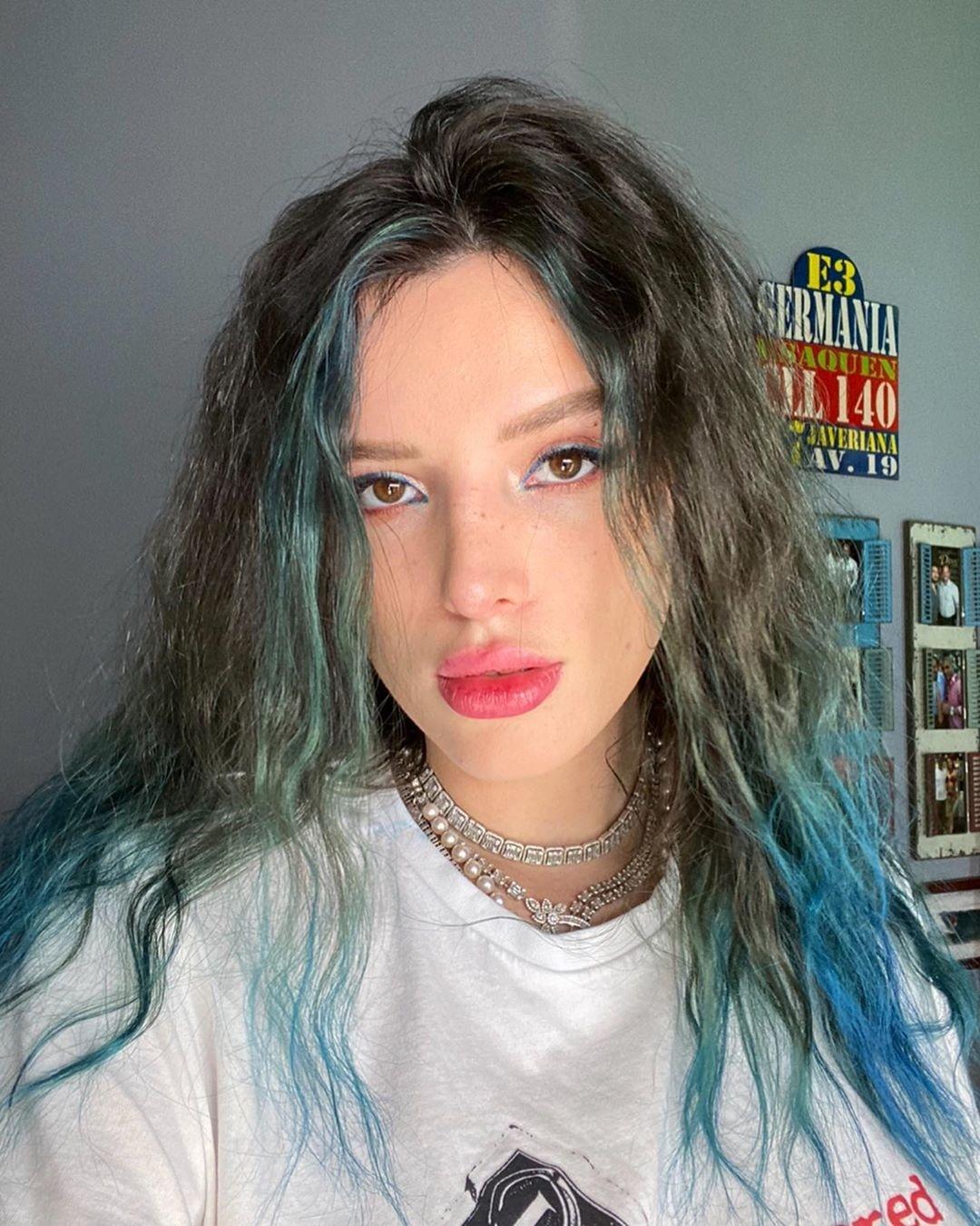 Bella Thorne muda visual para novo filme