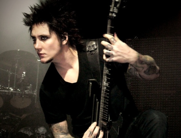 synyster gates – AVENGED BRASIL