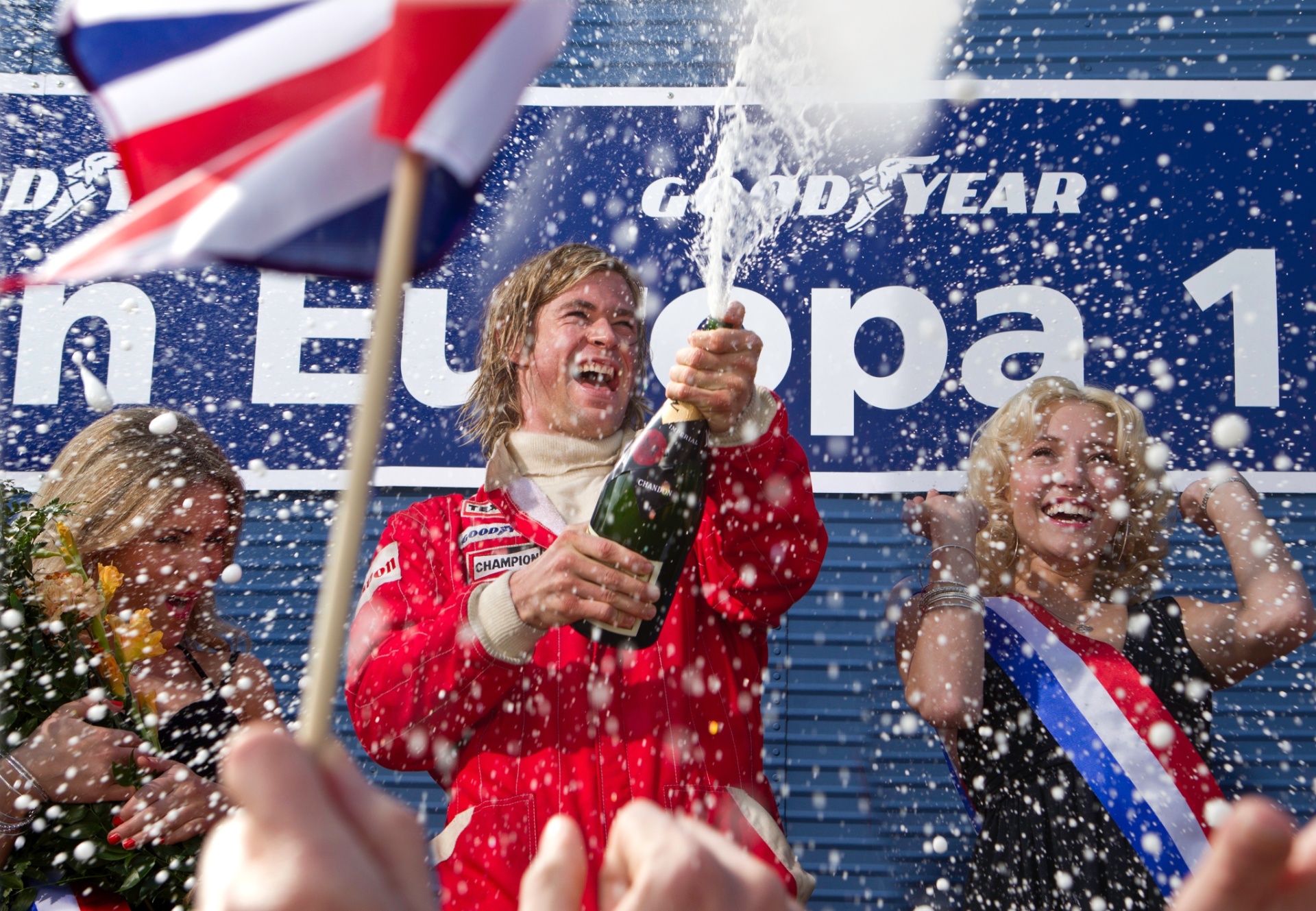 Pôster de filme sobre os pilotos James Hunt e Niki Lauda é divulgado