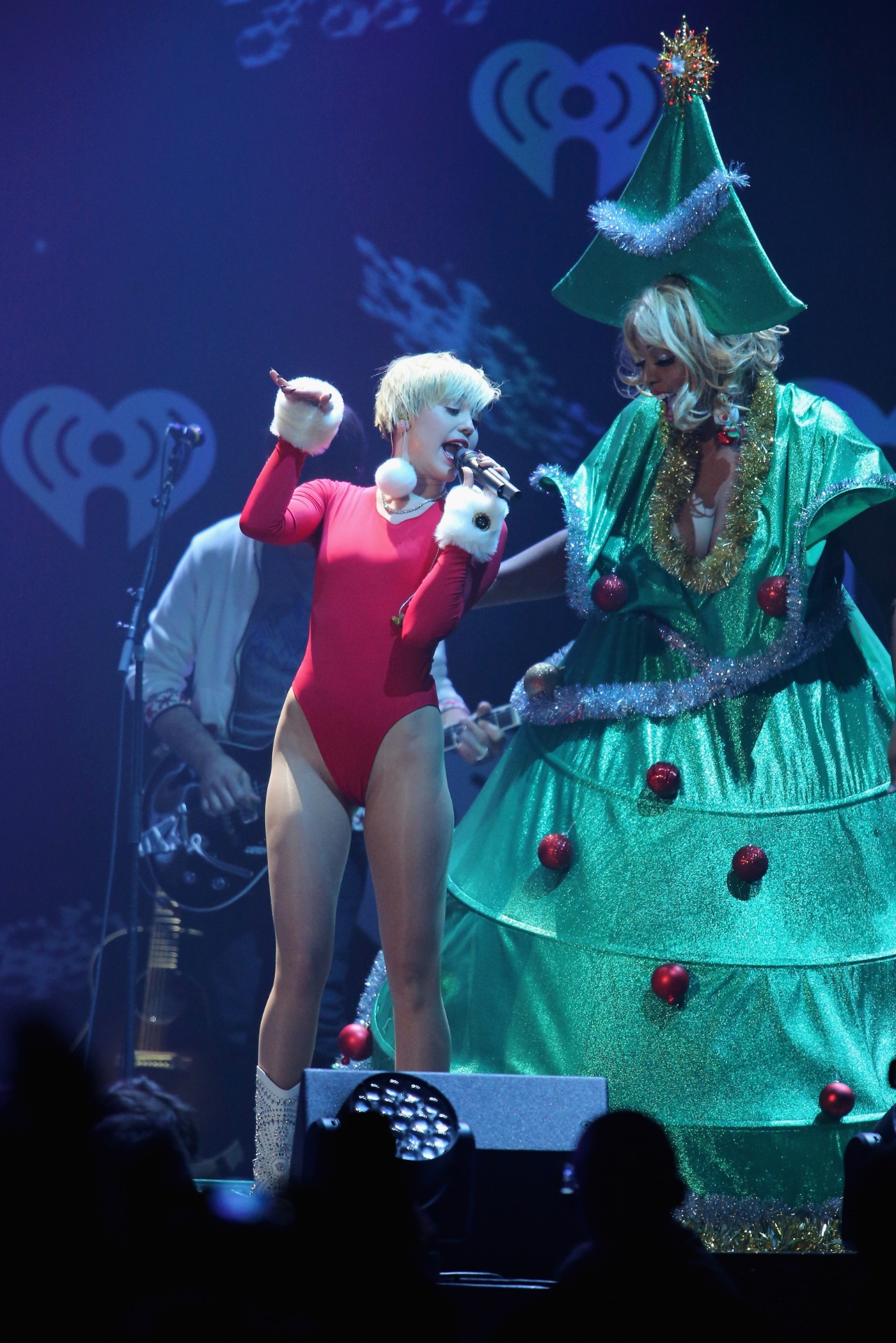 Fotos Miley Cyrus Show em Minnesota (EUA) (dezembro de 2013) 11/12