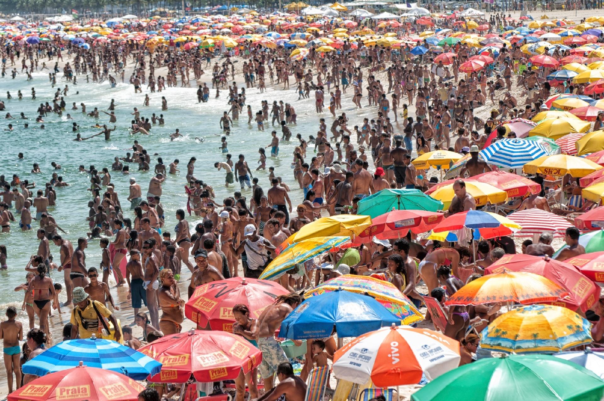 Por que uma praia é considerada imprópria e quais doenças se pode contrair  - 23/01/2020 - UOL VivaBem