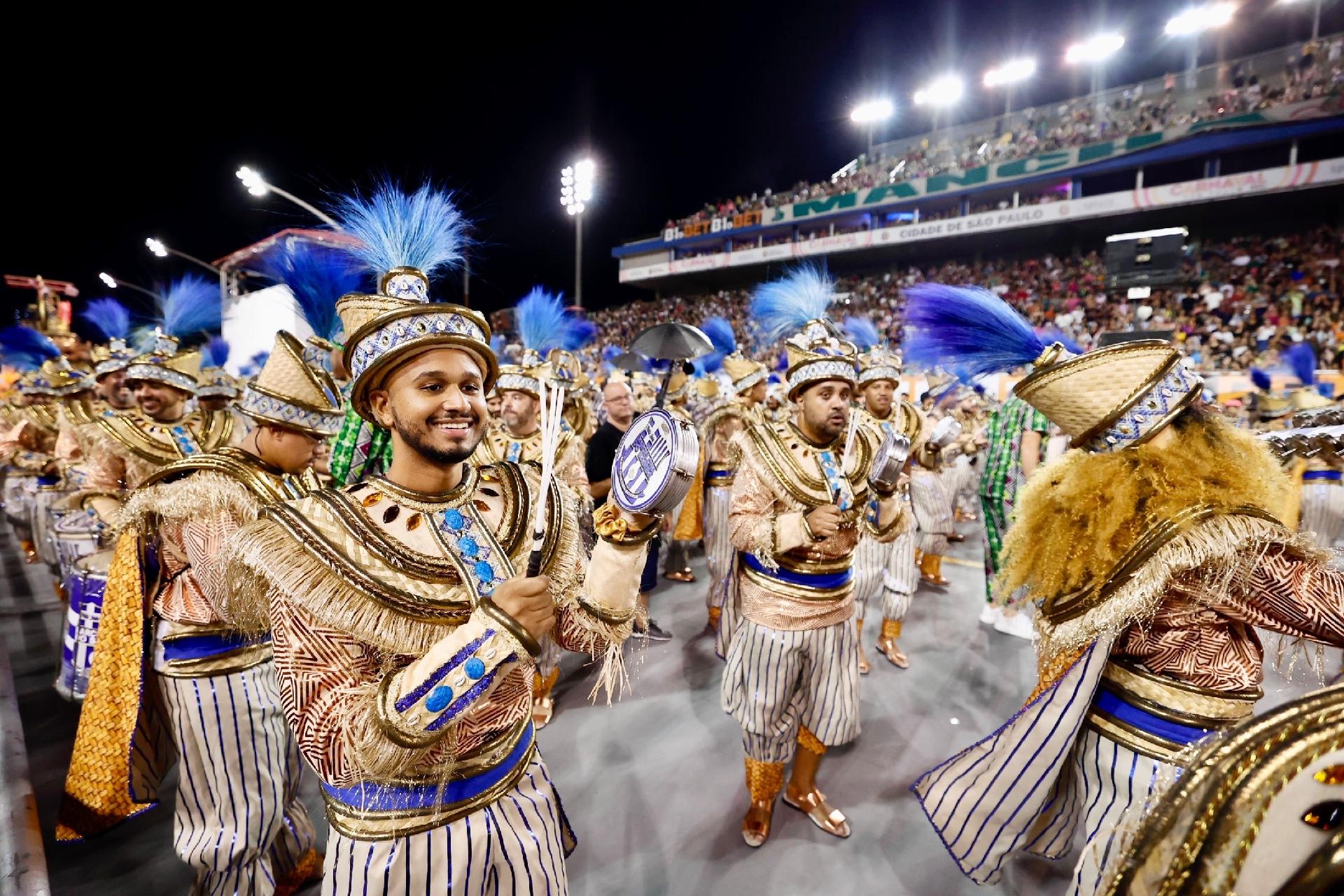 Carnaval 2023 as melhores fotos do Desfile das Campeãs de São Paulo