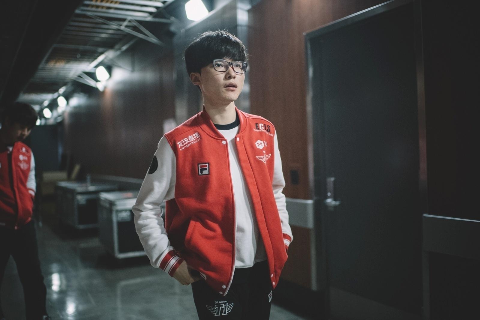 Astro do LoL, Faker bate recorde e reúne 245 mil pessoas em stream