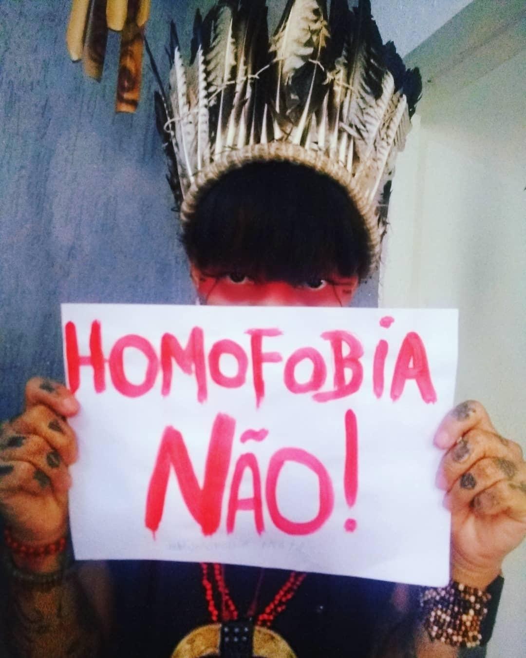 Excluídos e sexualizados, indígenas LGBTs contra-atacam a homofobia -  22/06/2020 - UOL ECOA