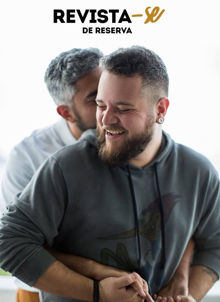 Campanha de marca de roupas com casal gay causa pol mica nas redes