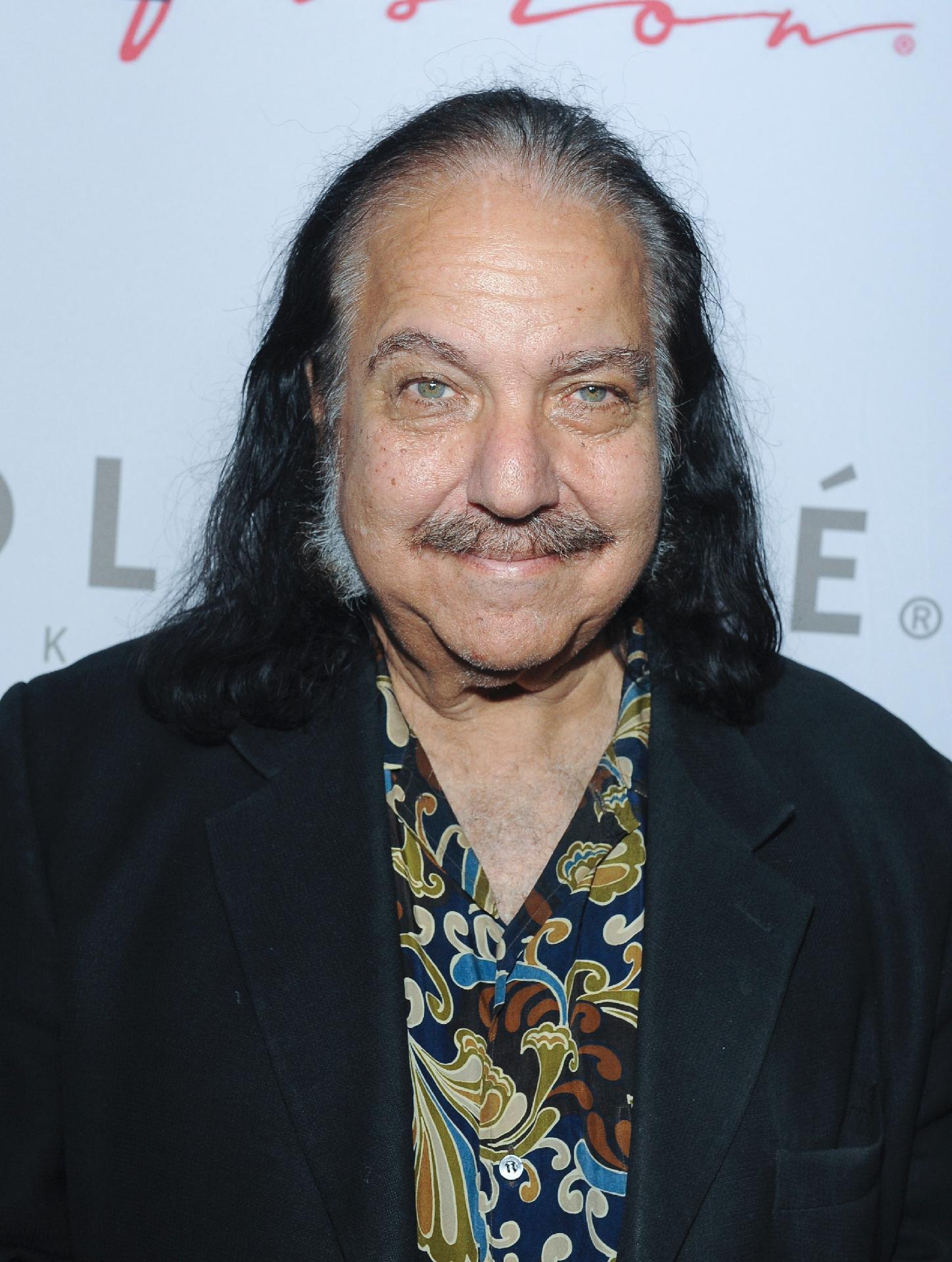 EUA: Ator pornô encara pena de até 330 anos por crimes sexuais