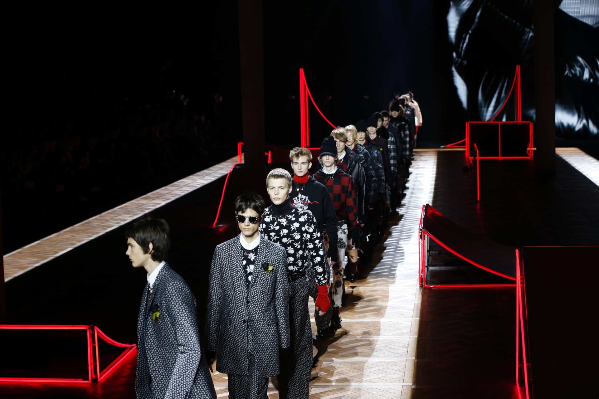 Semana de Moda Masculina de Paris e§a ares de mudan§a 22 06 2016 UOL Estilo de vida