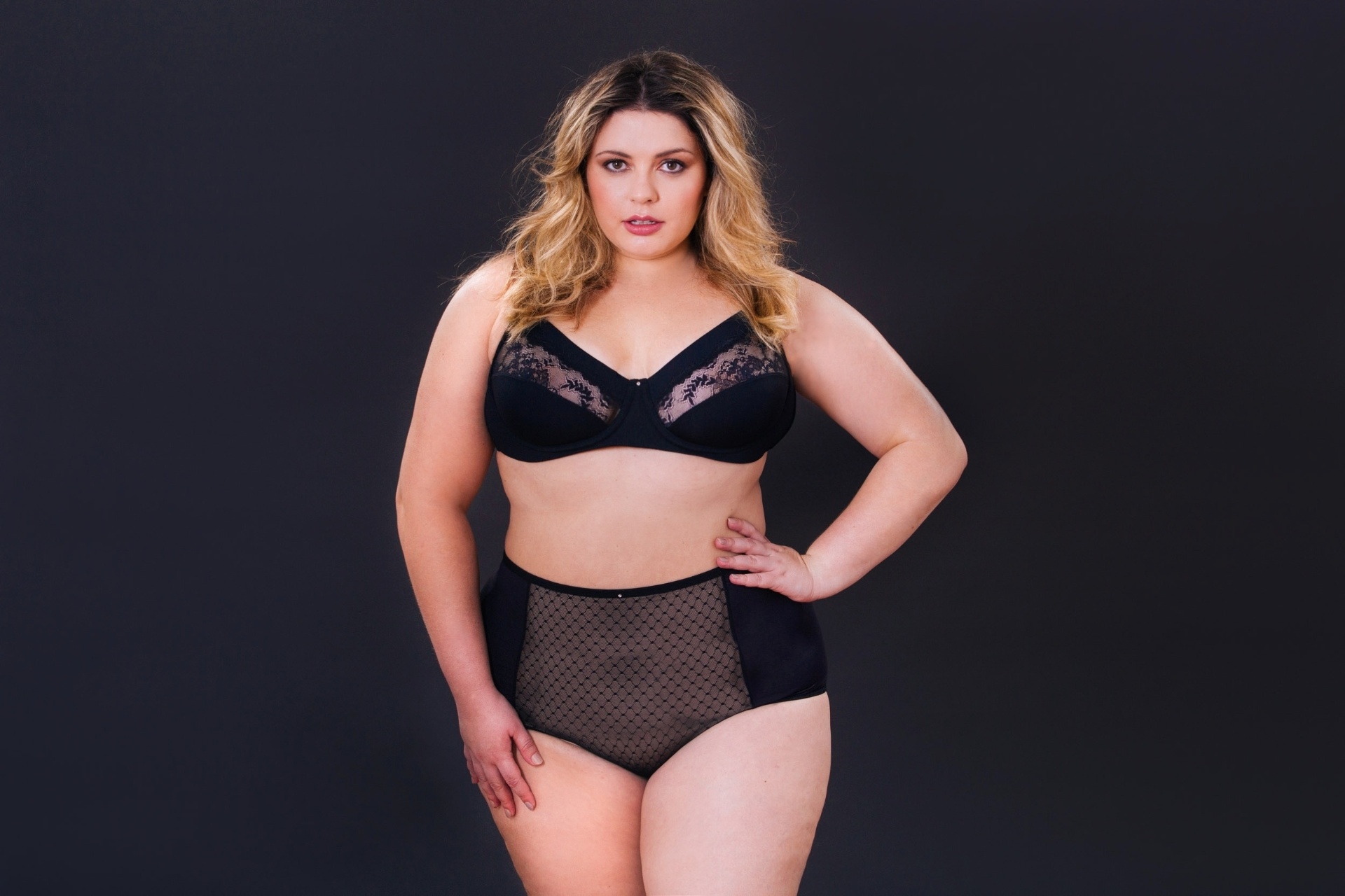 Fotos Op Es Sensuais E Estilosas De Lingerie Plus Size Para