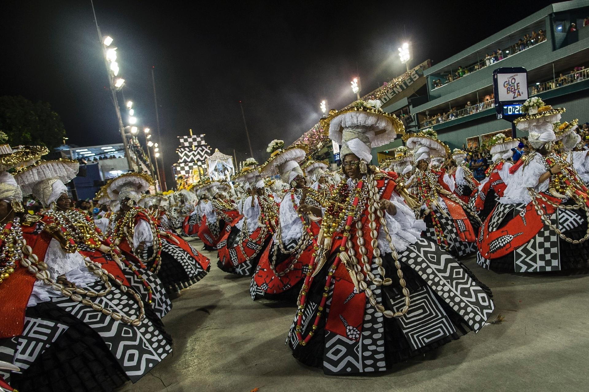 Fotos Carnaval Veja fotos do desfile da Estação Primeira de Mangueira no Carnaval de