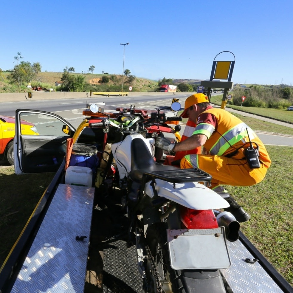 Afinal, pode levar criança na moto?