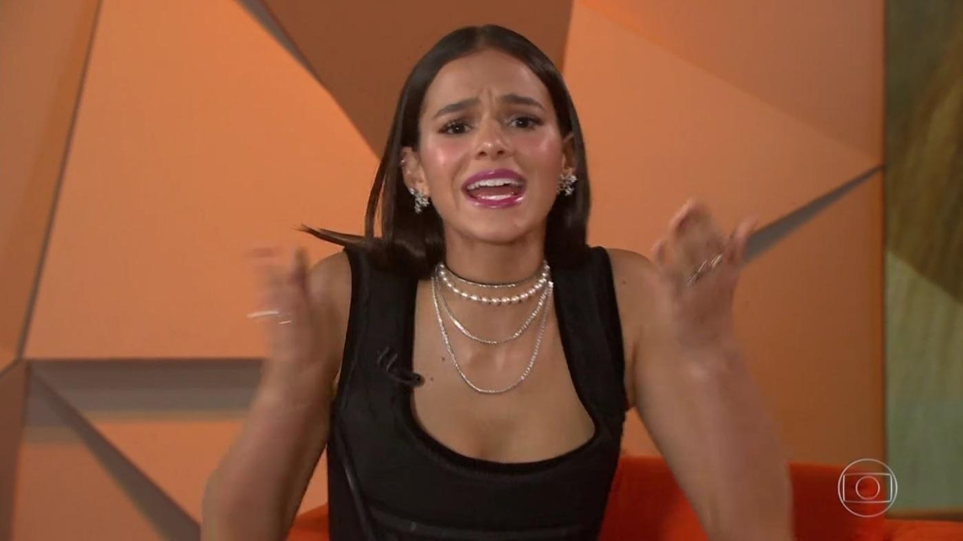 Resultado de imagem para Marquezine se incomoda com pergunta sobre filhos no 'Fantástico'