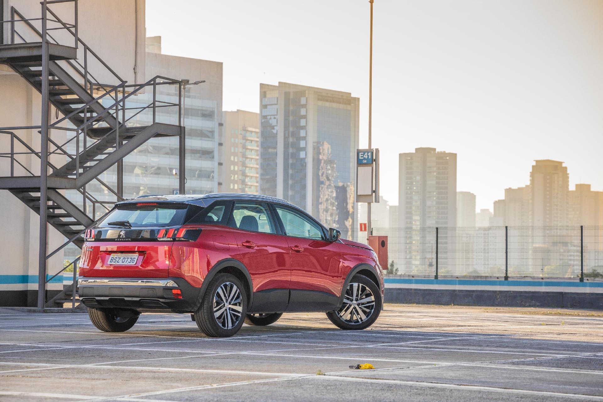 Peugeot 3008 Allure tem design e conteúdo a preço de SUV compacto completo