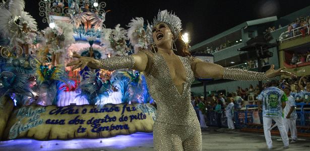 Resultado de imagem para Beija-Flor é campeã do Carnaval no Rio e famosos festejam