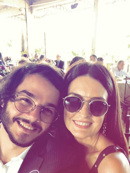 F Tima Bernardes E T Lio Gad Lha Dan Am Colados E D O Show Em Casamento