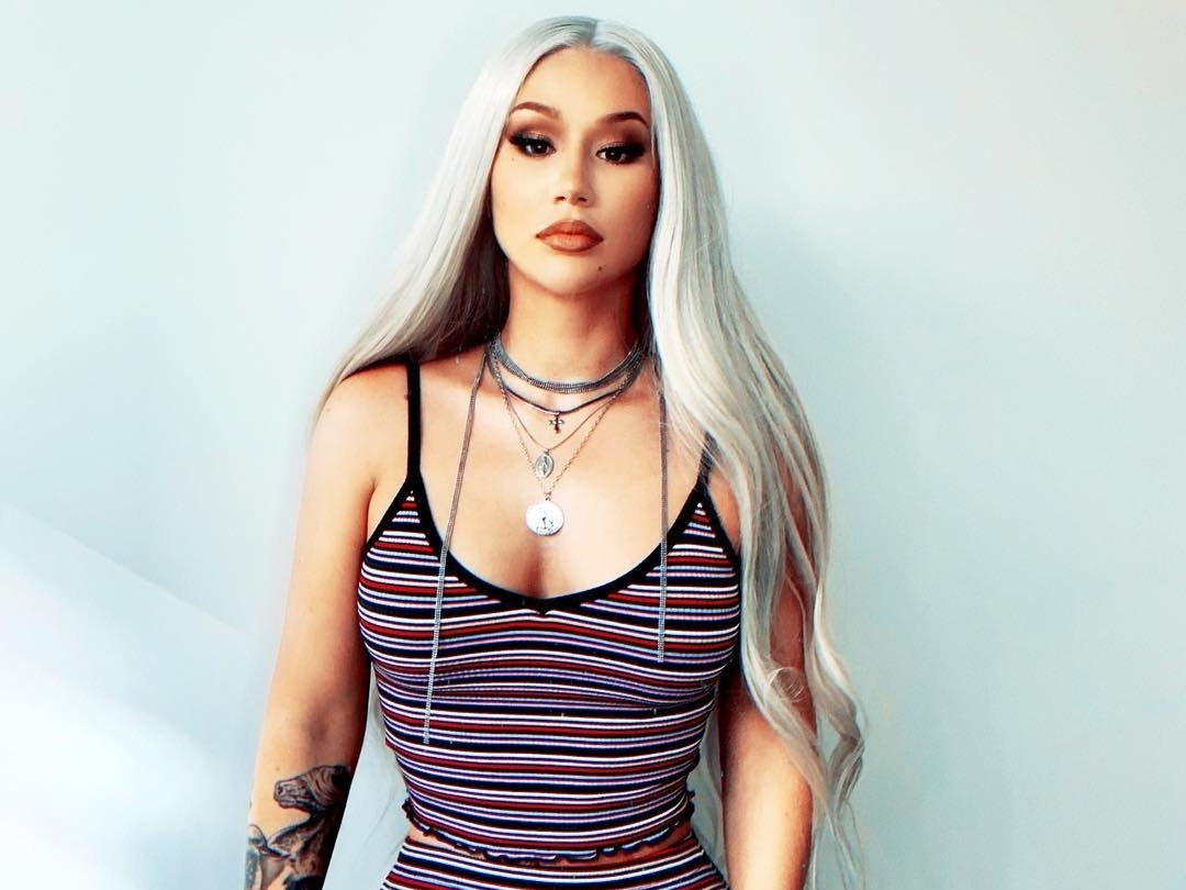 Iggy Azalea é a celebridade com maior faturamento no OnlyFans