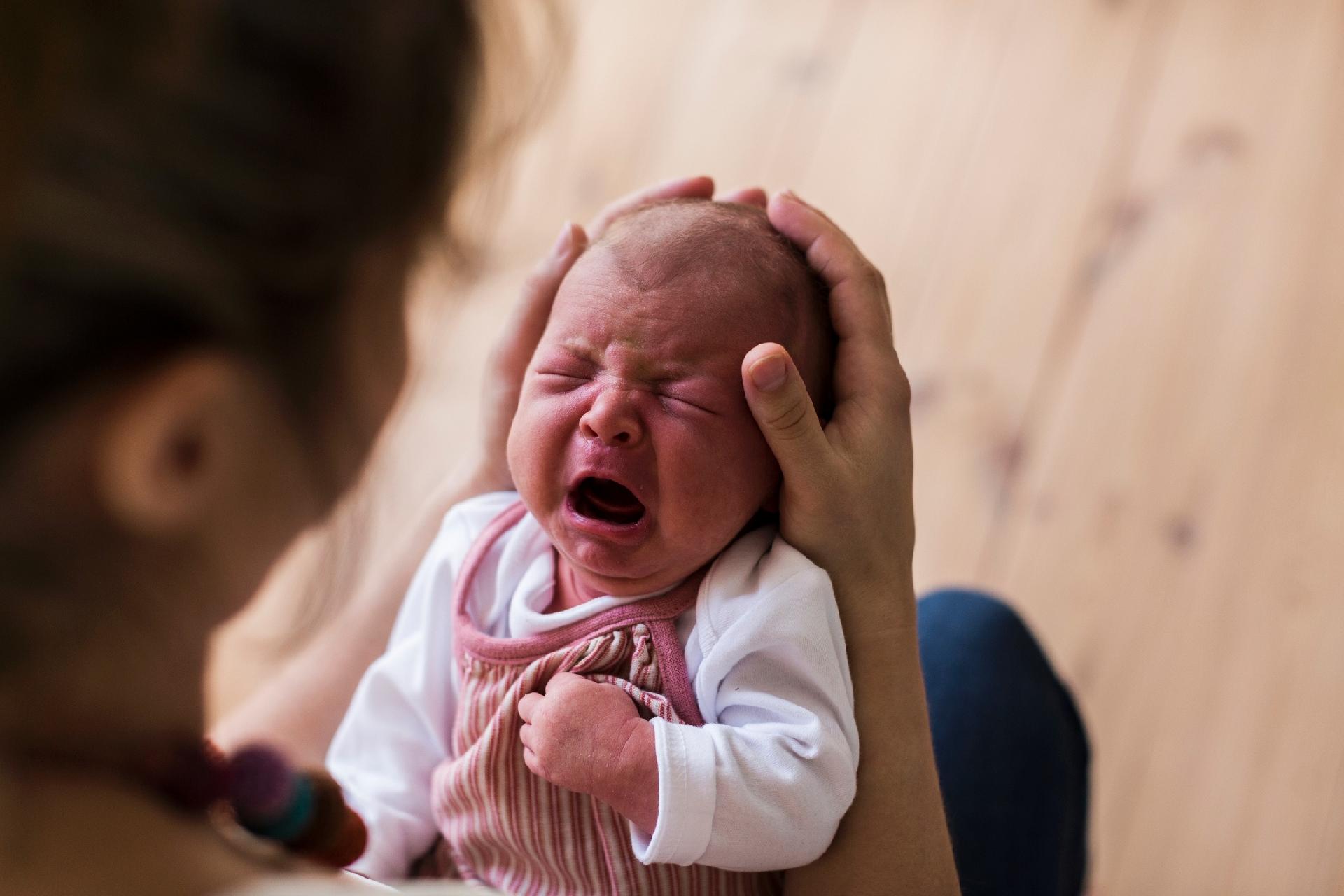 O bebê que nunca para de chorar - NSC Total