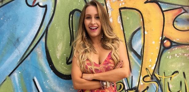 Carla Diaz Surge Com Visual Sensual De Carine A Rival De Bibi 18082017 Uol Tv E Famosos 1482