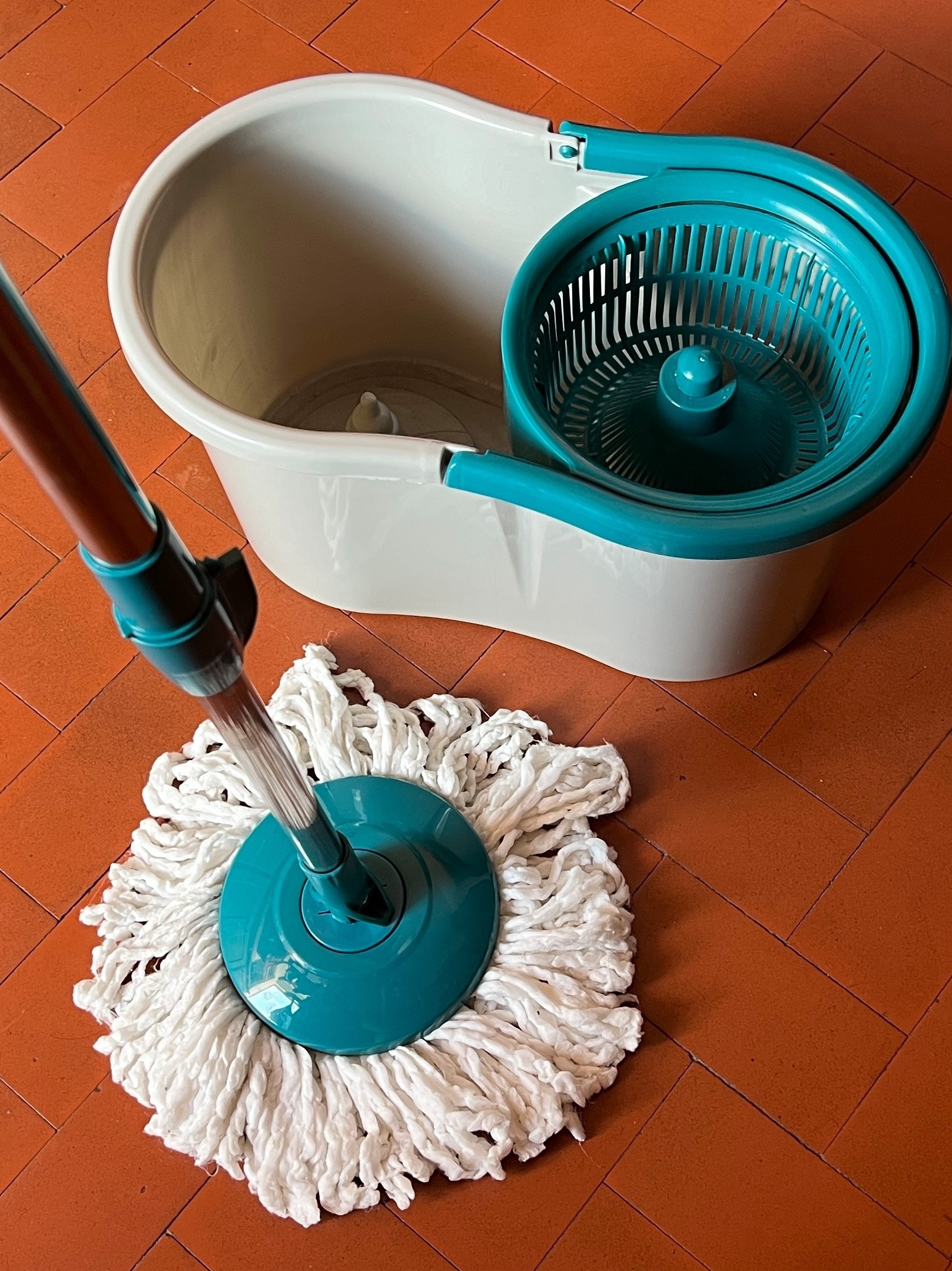 Mop Clean Esfregão 360° Limpeza Centrífuga 6L Giratório em