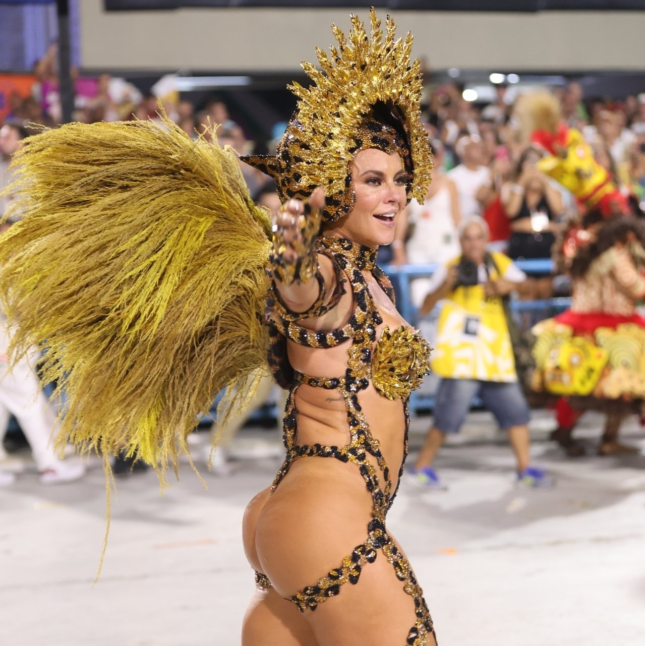 Carnaval 2024: veja fotos das rainhas da primeira noite do RJ