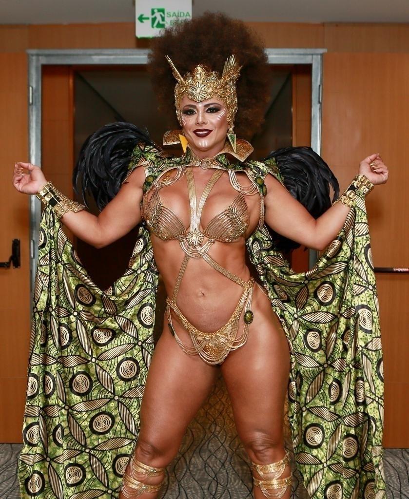 A majestade! Viviane Araújo radicaliza visual para viver princesa africana  - Carnaval 2019 - BOL