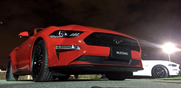 Lendas partem de R$ 300 mil por aqui | Mustang 'provoca' rival Camaro no preço no Brasil: R$ 10 mil a menos