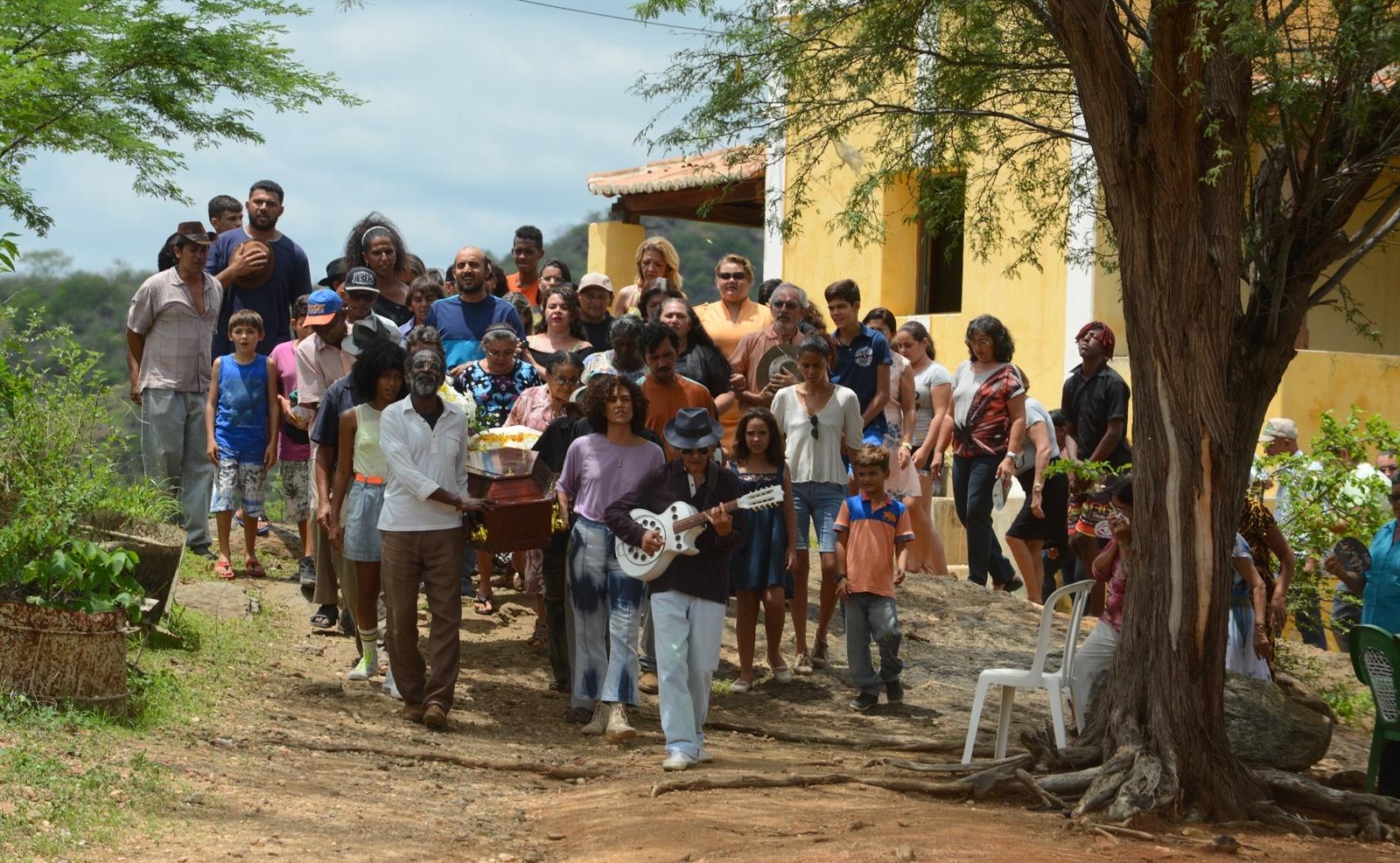 Filme Brasileiro Bacurau Vence Prêmio Do Júri No Festival De Cannes