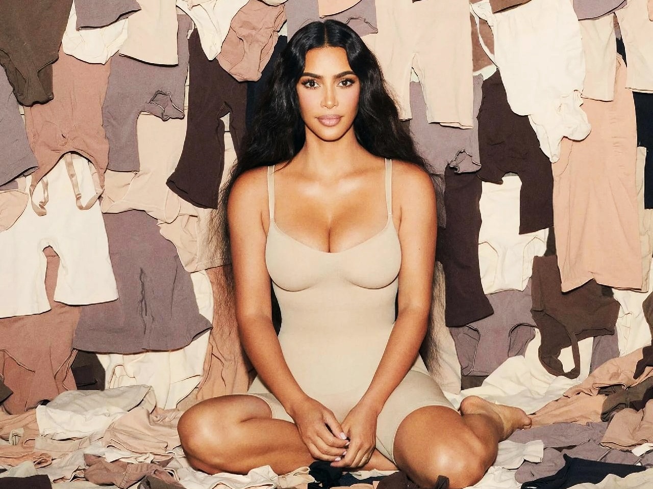 Grife de lingeries modeladoras de Kim Kardashian é avaliada em