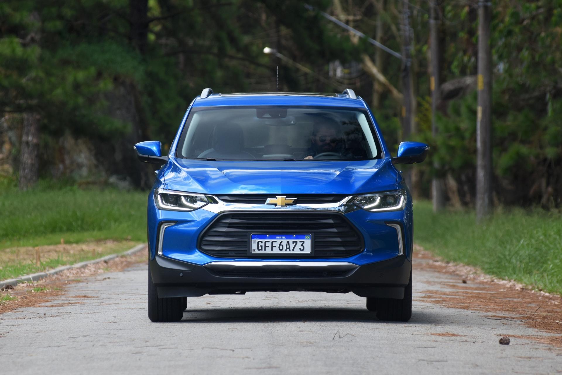 TCross x Tracker após provocações, qual é o melhor entre esses SUVs?