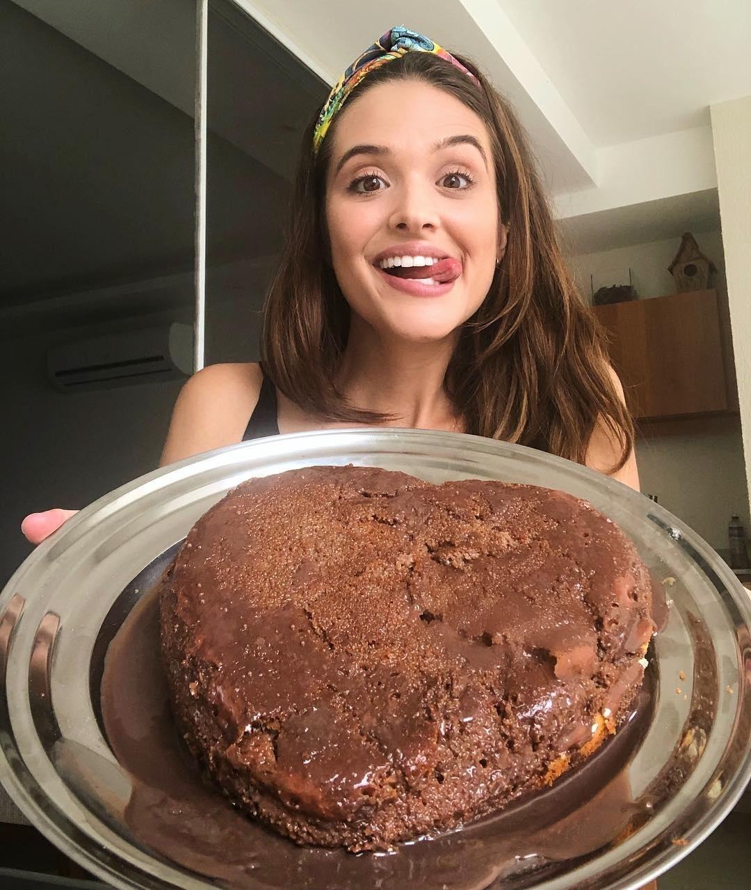 BOLO DE CHOCOLATE EM FORMA DE CORAÇÃO Online 