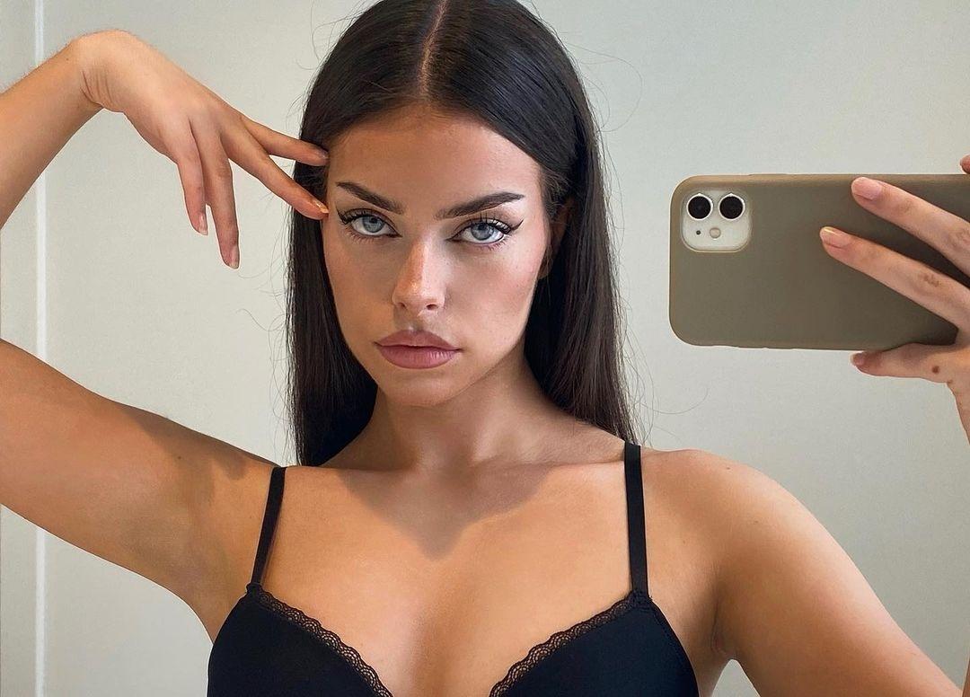 11 gurus de beleza do TikTok compartilham seus truques de maquiagem  favoritos - Vogue