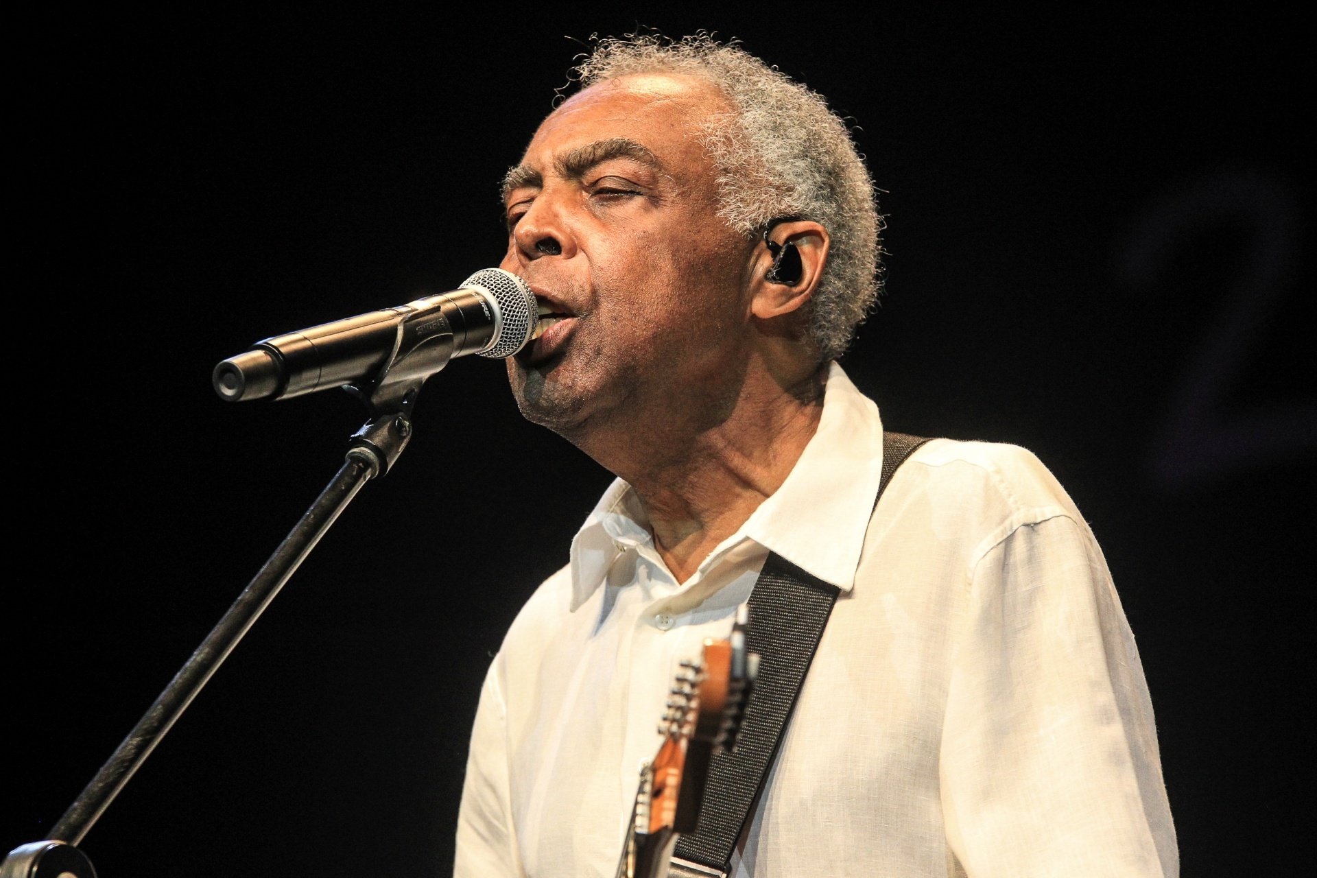 Fotos: Confira a trajetória do cantor Gilberto Gil - 22/06/2016 - BOL BOL
