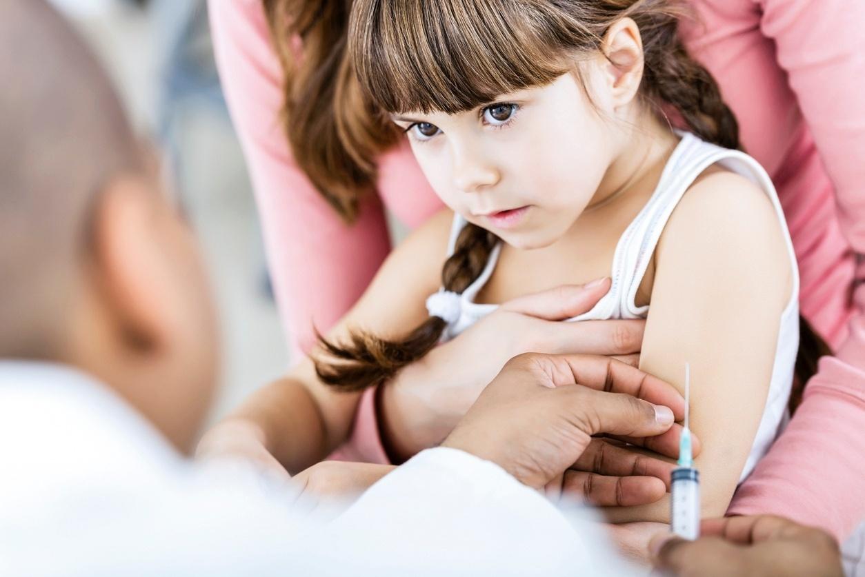 Recém-nascidos já deixam Materno-Infantil imunizados e com teste